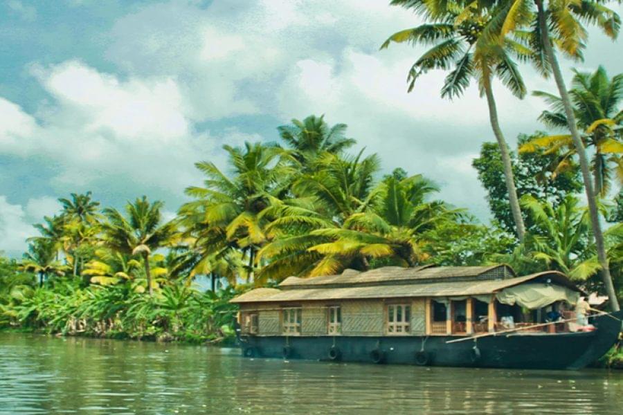 Backwaters of Kerala Tour
